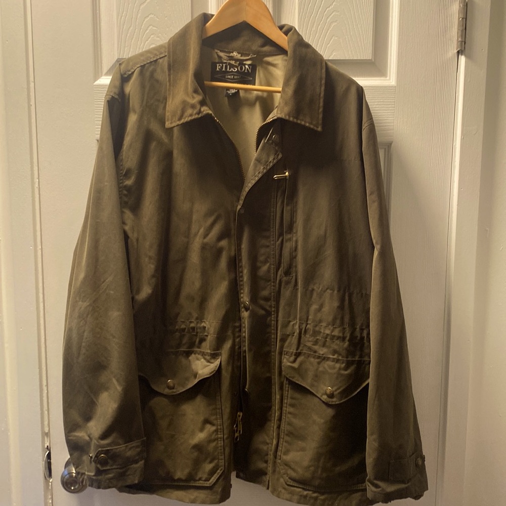 Men’s Filson Cover Cloth Waxed coat. Xl. Olive.